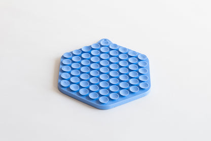 Leckmatte in dunkel blau von hinten